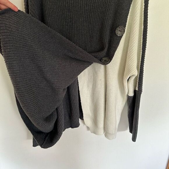 Neon Buddha Women’s Solstice Oversized Cotton Color-block Artisan Style Button P - Picture 7 of 8